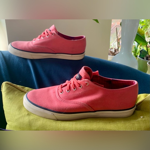 Preowned Sperry Top-Sider Low Top Pink with Black Stripe Sneakers- Size 8.5 - Picture 2 of 6
